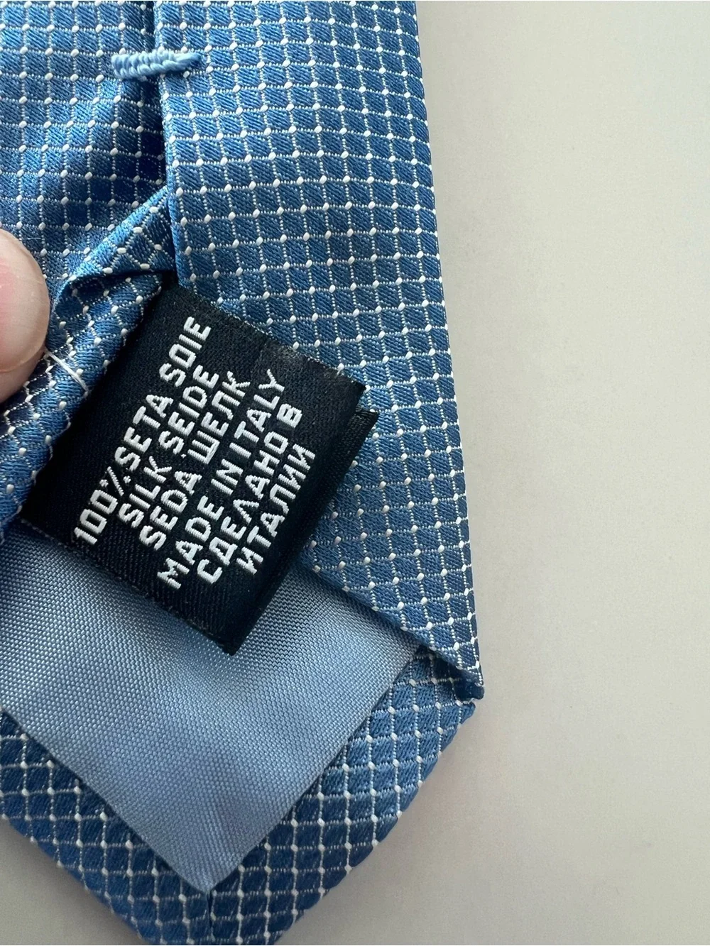 Hugo Boss Light Blue/White Micro-Pattern Silk Tie